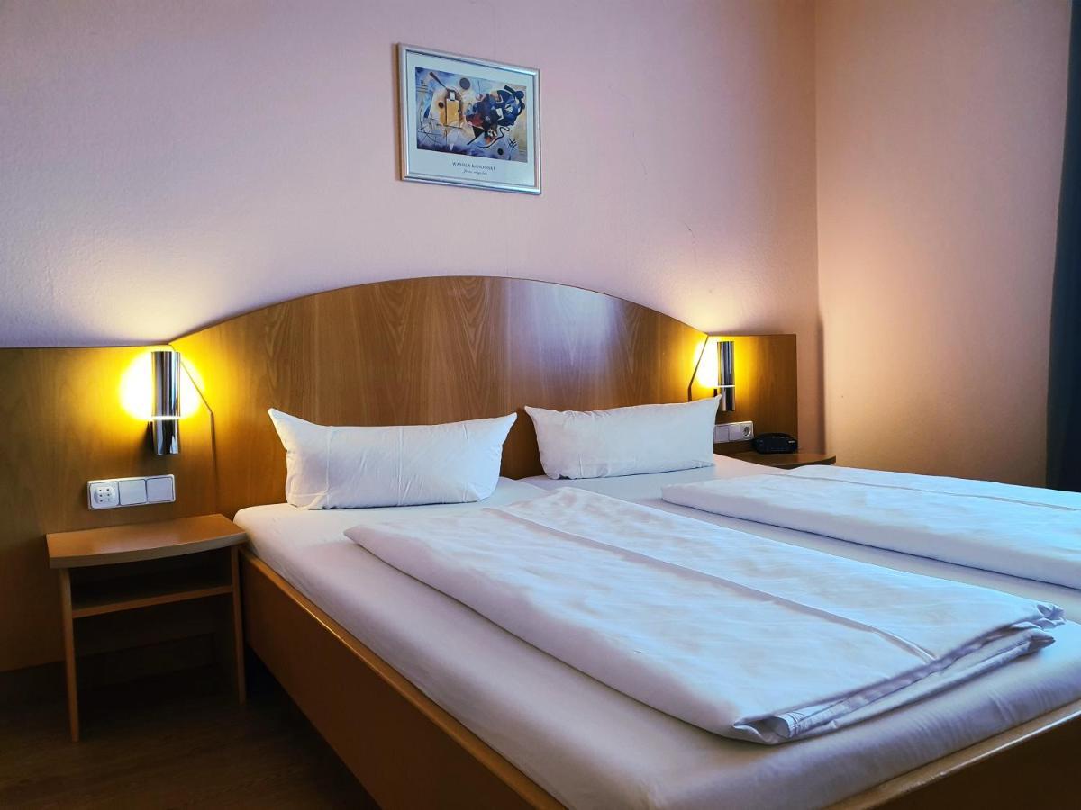 Hotel Sunparc - Shuttle Zum Europa-Park Rust 4Km & Rulantica 2Km Ringsheim Kültér fotó