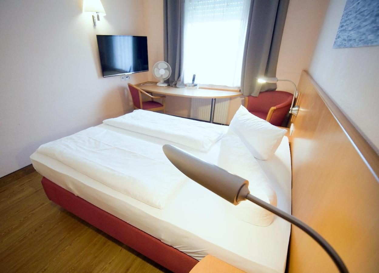 Hotel Sunparc - Shuttle Zum Europa-Park Rust 4Km & Rulantica 2Km Ringsheim Kültér fotó