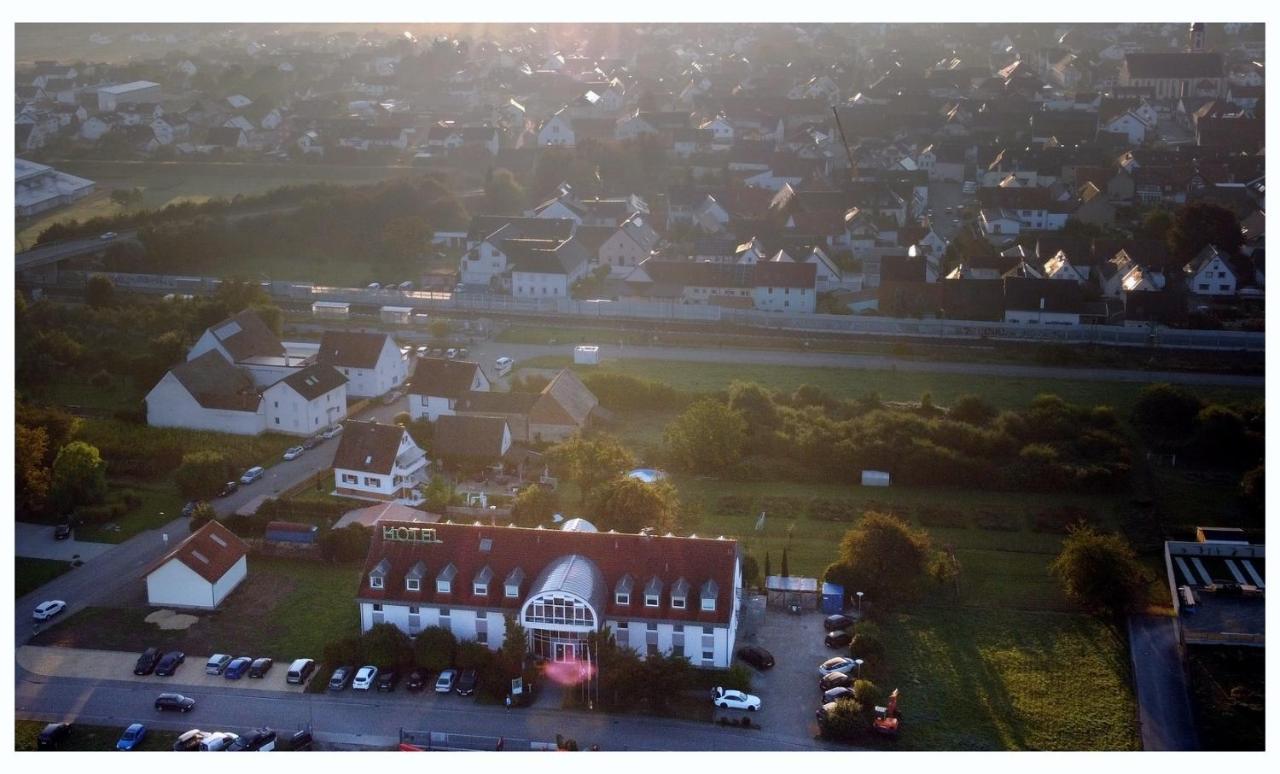 Hotel Sunparc - Shuttle Zum Europa-Park Rust 4Km & Rulantica 2Km Ringsheim Kültér fotó