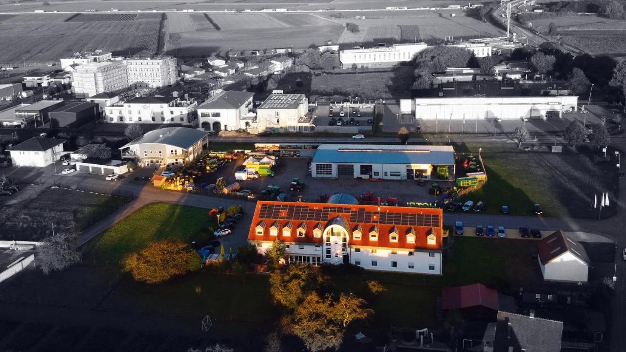 Hotel Sunparc - Shuttle Zum Europa-Park Rust 4Km & Rulantica 2Km Ringsheim Kültér fotó