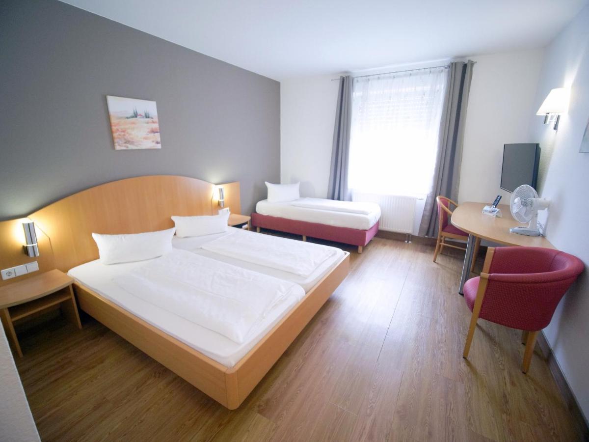 Hotel Sunparc - Shuttle Zum Europa-Park Rust 4Km & Rulantica 2Km Ringsheim Kültér fotó