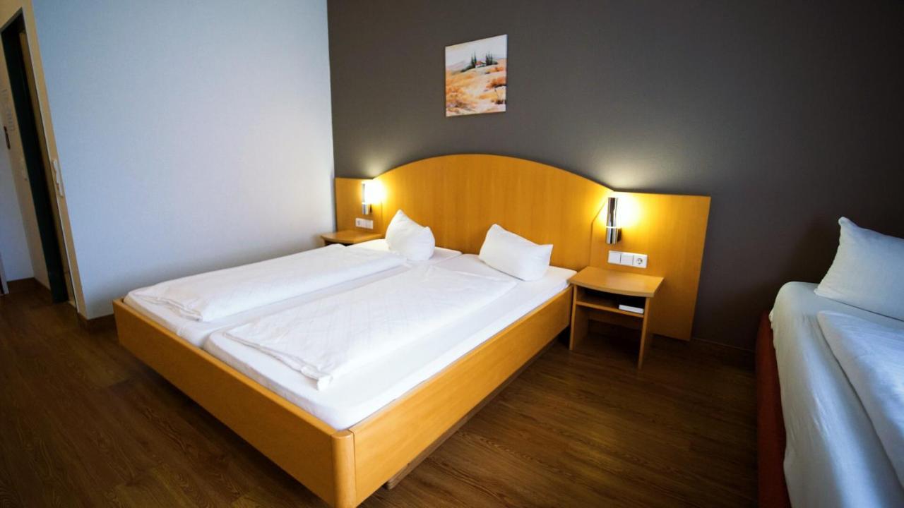 Hotel Sunparc - Shuttle Zum Europa-Park Rust 4Km & Rulantica 2Km Ringsheim Kültér fotó