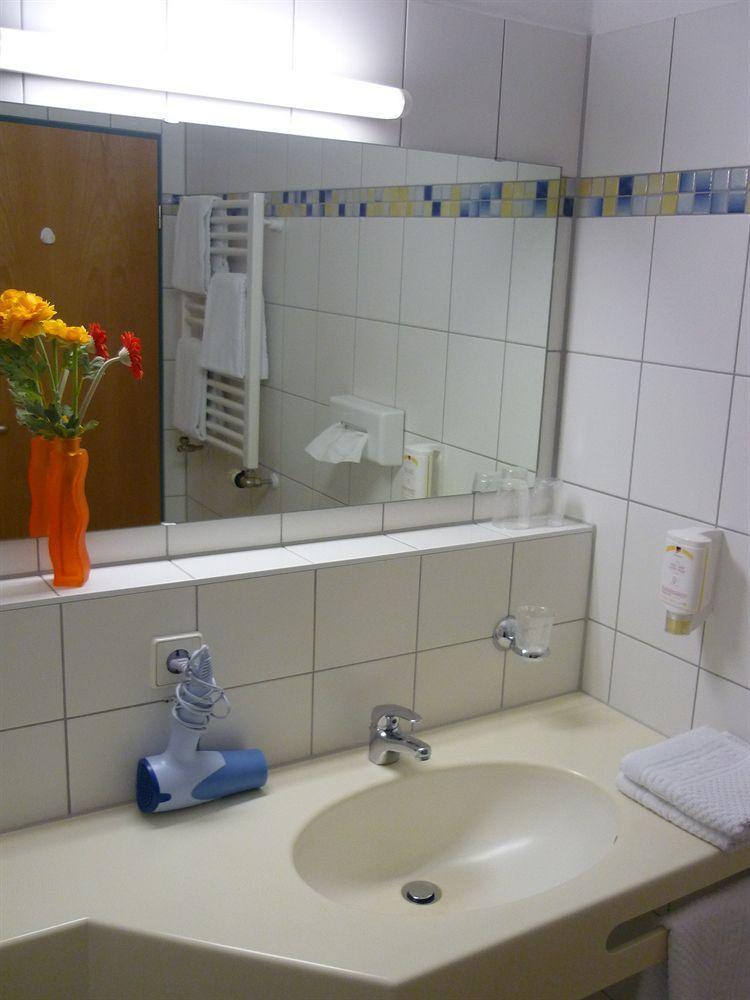 Hotel Sunparc - Shuttle Zum Europa-Park Rust 4Km & Rulantica 2Km Ringsheim Kültér fotó