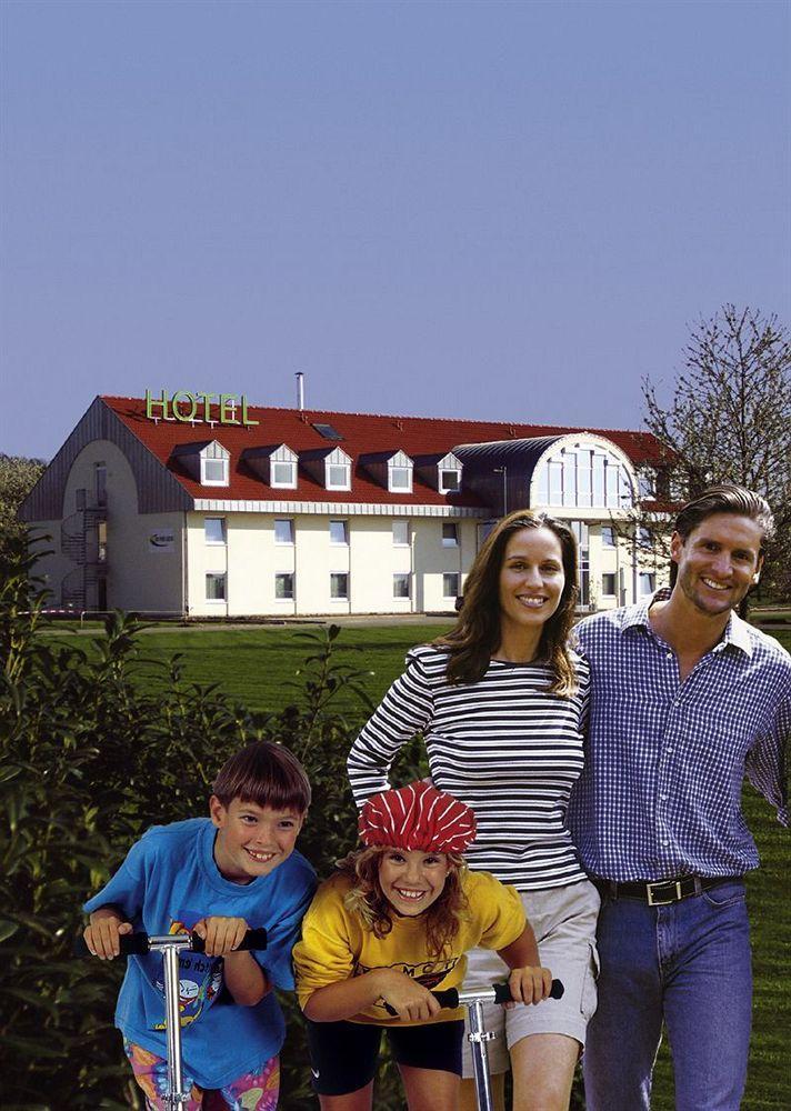 Hotel Sunparc - Shuttle Zum Europa-Park Rust 4Km & Rulantica 2Km Ringsheim Kültér fotó